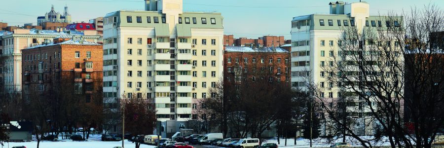 Девятиэтажные одноподъездные блочные жилые дома серии II-18-01/09, построены в 1962 году. Краснохолмская набережная, 3 и 5/9. Таганский район. Москва